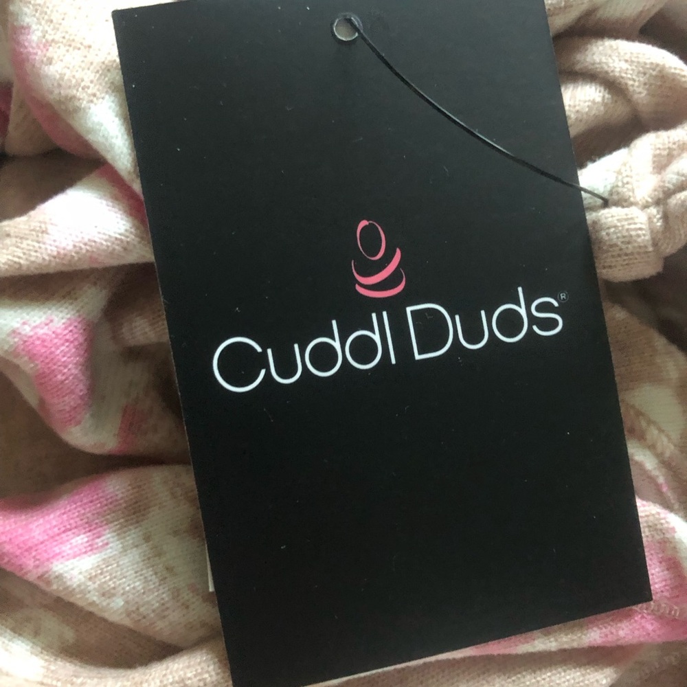 Cuddl Duds Floral Long Sleeve Pajama set - Picture 14 of 16